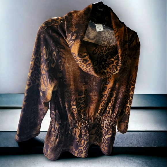 Bamboo Traders Animal Print Cowl Neck Top Sz Petite M - Picture 6 of 6